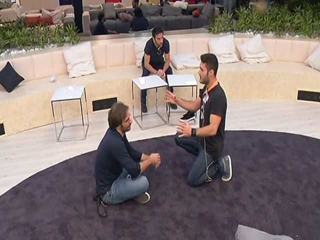 Grande Fratello 14, Peppe Tuccillo e Simone Nicastri litigano dopo il verdetto del televoto - Foto: Gossipetv.com
